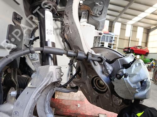 Left front steering knuckle VOLVO V60 I Cross Country (157) | BP30096904M25