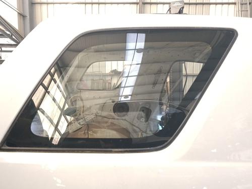 Panel rude bagtil højre Panel rude bagtil højre SUZUKI GRAND VITARA II (JT, TE, TD) 1.9 DDiS All-wheel Drive (JT419, TD44, JB419WD, JB419XD,... (129 hp) 33456595 33456595