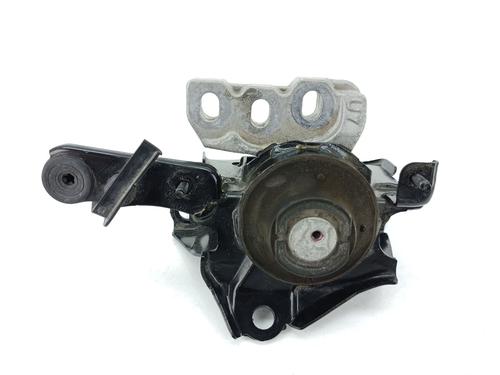Used Engine mount Engine mount TOYOTA YARIS (_P21_, _PA1_, _PH1_) 1.5 (MXPA11) (125 hp) 32701047 32701047