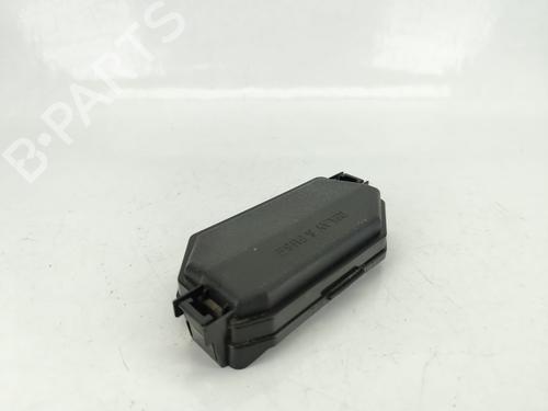 Used Fuse box TOYOTA C-HR (_X1_) 1.8 Hybrid (ZYX10_, ZYX11_) (98 hp) 27465152