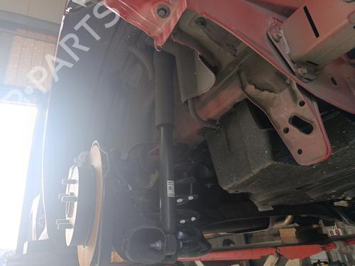 Venstre bagtil støddæmper TOYOTA YARIS (_P21_, _PA1_, _PH1_) 1.5 Hybrid (MXPH10, MXPH11) (116 hp) 30296445