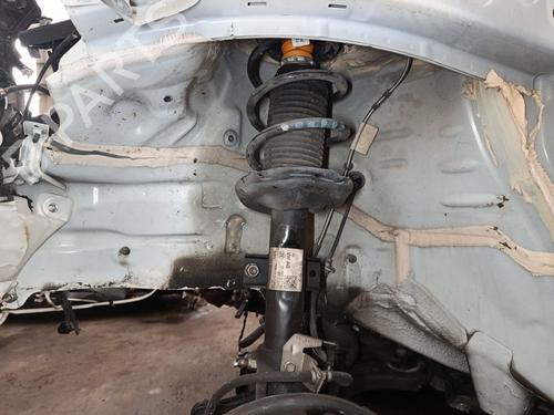 Amortecedor frente esquerdo SEAT ARONA (KJ7, KJP) 1.0 TSI (95 hp) 32118840