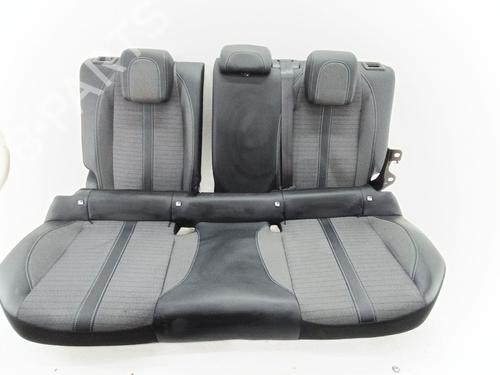 Stol bak Stol bak PEUGEOT 2008 II (UD_, US_, UY_, UJ_, UR_, UC_) e-2008 (UKZKXZ) (136 hp) 37461551 37461551