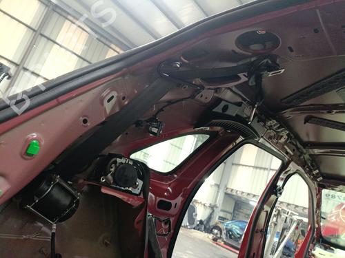 Used Rear center seatbelt OPEL CROSSLAND X / CROSSLAND (P17, P2QO) 1.2 (75) (110 hp) 31882570