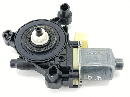 right-front-window-motor-vw-golf-viii-cd1-da1-2019-36013446 main image