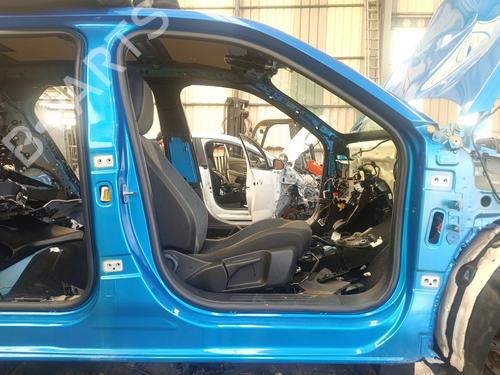 Gummilist PEUGEOT 2008 II (UD_, US_, UY_, UJ_, UR_, UC_) 1.2 PureTech 100 (USHNK) (101 hp) 32133508