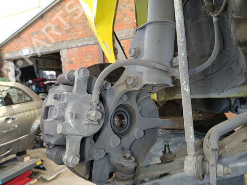 Used Right front steering knuckle Right front steering knuckle SUZUKI SWIFT V (AZ) 1.4 Sport (A2L414, ZC33S) (140 hp) 36448600 36448600