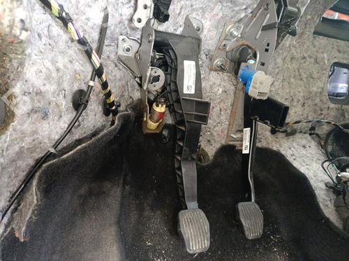 Clutch pedal FORD FOCUS III Turnier 1.6 TDCi | BP29003328I13 