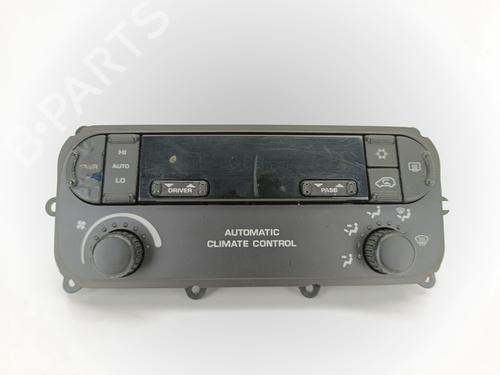 Used Radio CHRYSLER VOYAGER IV (RG, RS) [1999-2008]  25877412