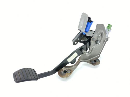 Pedal embrague RENAULT CLIO IV (BH_) 0.9 TCe 90 (BHNF, BHMA, BHMH, BHJK, BHJR) (90 hp) 32228474