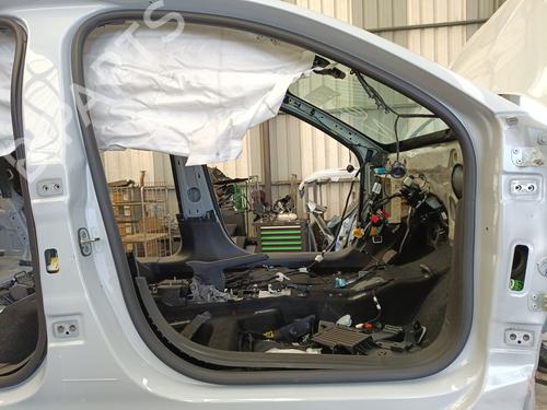 Gummiliste Gummiliste OPEL CORSA F (P2JO) 1.2 (68) (101 hp) 37492489 37492489
