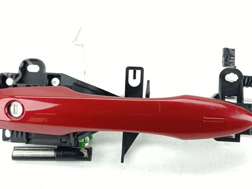 Used Front left exterior door handle TOYOTA YARIS (_P21_, _PA1_, _PH1_) 1.5 Hybrid (MXPH10, MXPH11) (116 hp) 30356662