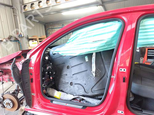 Used Rubber door seal AUDI A3 Sportback (8YA, 8YF) 35 TDI (150 hp) 30078532