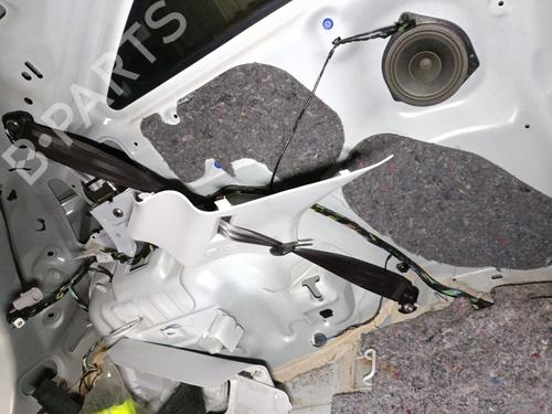 Used Rear left seatbelt OPEL CORSA E (X15) 1.3 CDTI (08, 68) (75 hp) 29145588