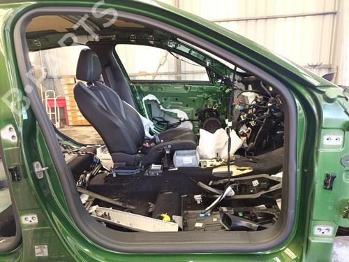 BP30095719C142 main image