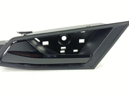 Used Front left interior door handle RENAULT AUSTRAL TCe 130 (HGM2) (131 hp) 29071198