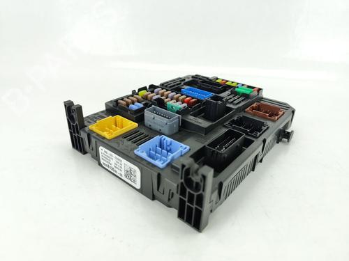 Used Fuse box PEUGEOT 508 SW II (FC_, FJ_, F4_) 2.0 BlueHDi 160 (163 hp) 27156437