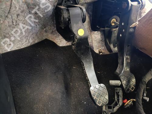 Used Clutch pedal SEAT IBIZA IV (6J5, 6P1) 1.2 TSI (90 hp) 26547732