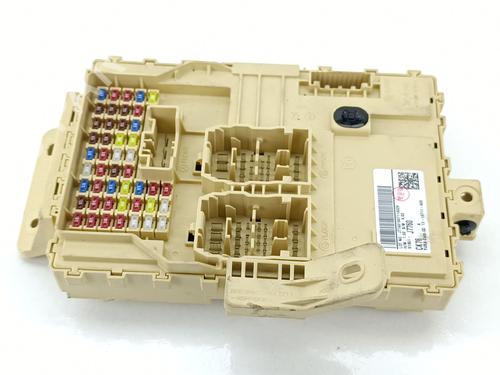 Used Fuse box Fuse box 37608147 37608147