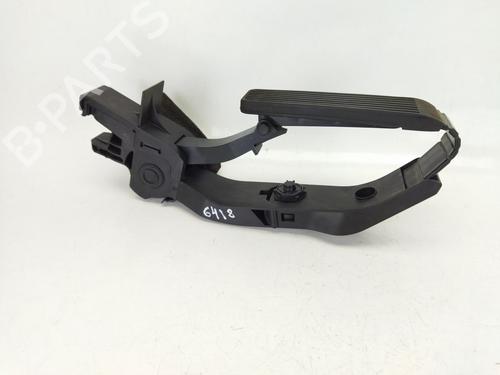 Used Pedal MERCEDES-BENZ CLK (C209) [2002-2010]  8944534
