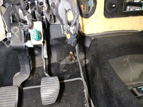 Used Break pedal CITROËN C4 CACTUS 1.2 PureTech 130 (131 hp) 30104756