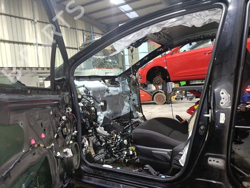 rubber-door-seal-toyota-yaris-_p13_-2010-2011-2012-2013-2014-2015-2016-2017-2018-2019-2020-32853049 main image