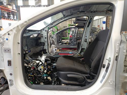 Gummiliste Gummiliste HYUNDAI i20 III (BC3, BI3) 1.2 (84 hp) 34403023 34403023
