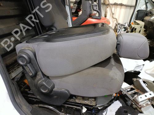 Right front seat PEUGEOT PARTNER Box Body/MPV | BP31576621C16
