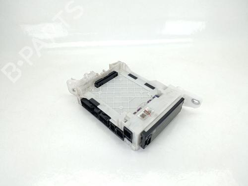 Used Fuse box Fuse box 37694976 37694976