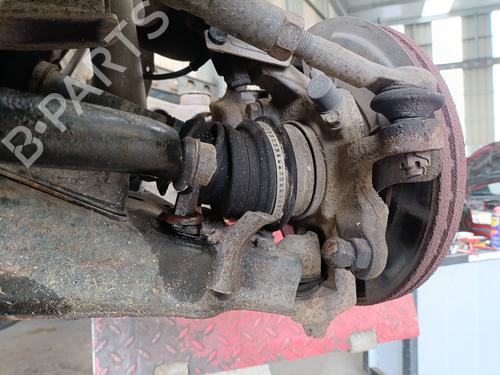 Used Left front steering knuckle NISSAN TERRANO II (R20) 2.7 TDi 4WD (125 hp) 26548059