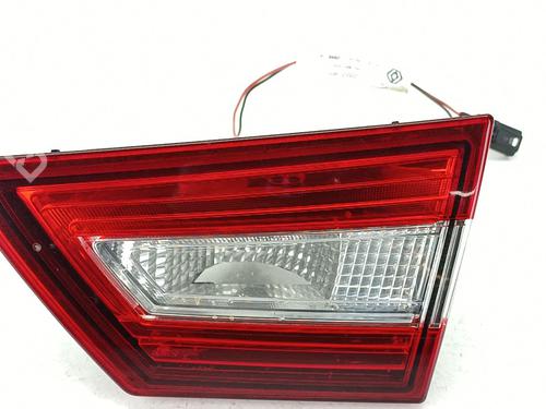 right-tailgate-light-renault-clio-iv-bh_-2012-2013-2014-2015-2016-2017-2018-2019-2020-2021-40195811 main image