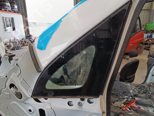 Used Front left quarter glass Front left quarter glass NISSAN NV200 Van e-NV (ME0N) (109 hp) 36163145 36163145