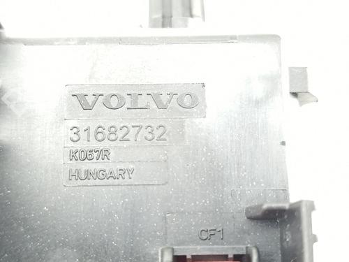 Sikringsdåse VOLVO V60 I Cross Country (157)  | BP29888384E1 