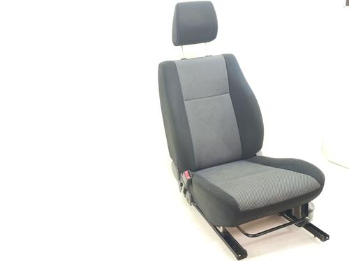 Left front seat SUZUKI GRAND VITARA II (JT, TE, TD) 1.9 DDiS All-wheel Drive (JT419, TD44, JB419WD, JB419XD,... | BP33460849C15 - Image 2