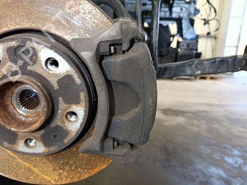 right-front-brake-caliper-renault-megane-iv-hatchback-b9amn_-2015-34625887 main image