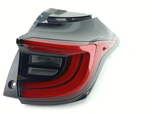 Farolim direito TOYOTA YARIS (_P21_, _PA1_, _PH1_) 1.5 Hybrid (MXPH10, MXPH11) (116 hp) 30382596