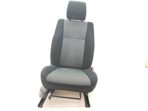 Used Right front seat Right front seat SUZUKI GRAND VITARA II (JT, TE, TD) 1.9 DDiS All-wheel Drive (JT419, TD44, JB419WD, JB419XD,... (129 hp) 33460848 33460848