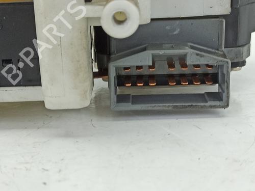 Switch HYUNDAI TUCSON (JM) 2.0 CRDi All-wheel Drive | BP25875434I30 