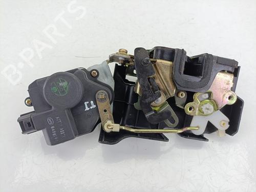 Rear left lock HYUNDAI SANTA FÉ I (SM) 2.0 CRDi 4x4 | BP25877631C100 