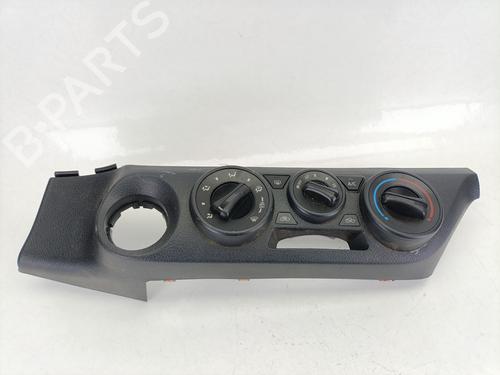 Used Climate control TOYOTA HILUX VIII Pickup (_N1_) [2015-2025]  25877710