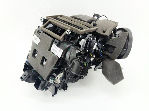 Used Heater matrix box Heater matrix box PEUGEOT 208 II (UB_, UP_, UW_, UJ_) 1.2 PureTech 100 (101 hp) 32209041 32209041