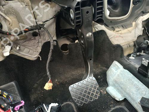 Used Break pedal VW GOLF VII Variant (BA5, BV5) 1.6 TDI (115 hp) 29122847
