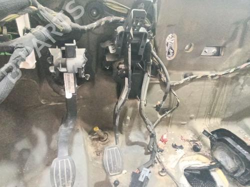 Pedale freno Pedale freno PEUGEOT TRAVELLER Bus (V_) 1.6 BlueHDi 115 (115 hp) 34397454 34397454