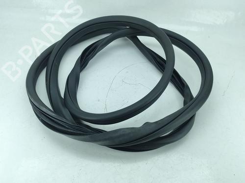 Used Rubber door seal LAND ROVER DISCOVERY SPORT (L550) 2.0 D (150 hp) 27535808