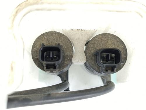 Windscreen washer tank TOYOTA YARIS (_P13_) 1.5 Hybrid (NHP130_, NHP130) | BP31358558C113