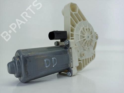 Right front window motor MERCEDES-BENZ A-CLASS (W169) A 170 (169.032, 169.332) | BP15488689E20 