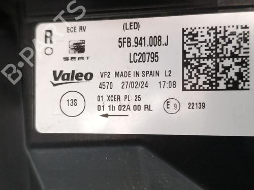 Right headlight SEAT LEON (KL1, KLG) 1.5 eTSI | BP32450446C29 