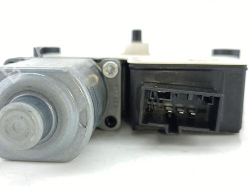 Rudehejsemotor bagstkærm højre SEAT LEON (5F1) 1.5 TGi | BP30296044E22 