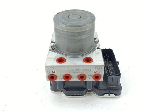 Módulo de ABS Módulo de ABS TOYOTA YARIS (_P21_, _PA1_, _PH1_) 1.5 Hybrid (MXPH10, MXPH11) (116 hp) 39649329 39649329