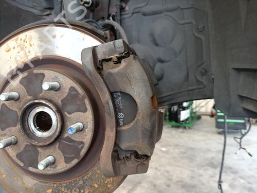 Used Right front brake caliper Right front brake caliper 37464526 37464526